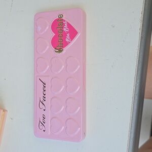 Too faced chocolate bon bons